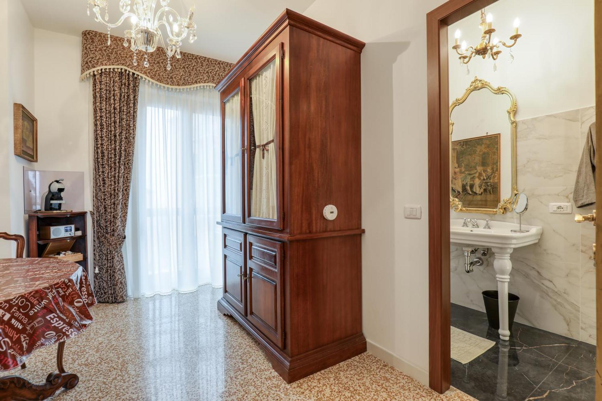 Suite Angolo Alla Stazione - Appartamento Con Terrazzo Panoramico Pavia Exterior photo